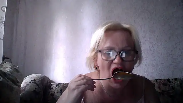 Snapshot of Mayya4321 chatting on June 17, 2026, 1:23 pm Mayya4321 online show from June 17, 2026, 1:23 pm