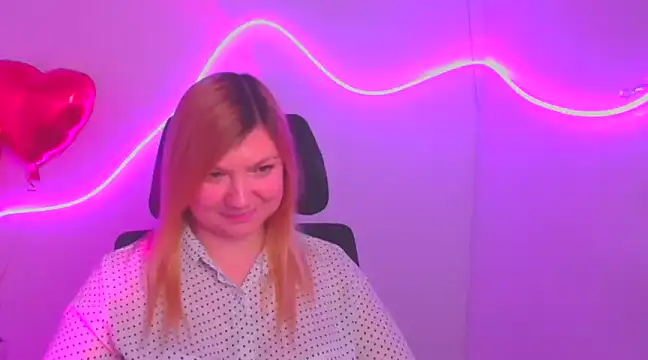 Snapshot of Lola_moree chatting on February 21, 2025, 4:05 pm Lola moree online show from February 21, 2025, 4:05 pm