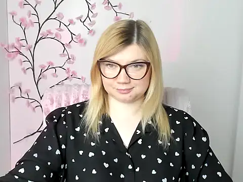 Snapshot of Lola_moree chatting on May 14, 2026, 11:50 am Lola moree online show from May 14, 2026, 11:50 am