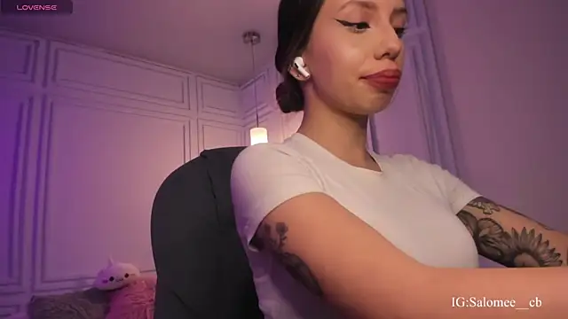 Snapshot of Salome__evans chatting on November 12, 2025, 5:24 pm Salome evans online show from November 12, 2025, 5:24 pm