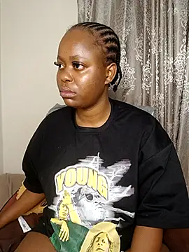 Snapshot of Cherry-brown55 chatting on November 30, 2025, 1:20 am Cherry-brown55 online show from November 30, 2025, 1:20 am