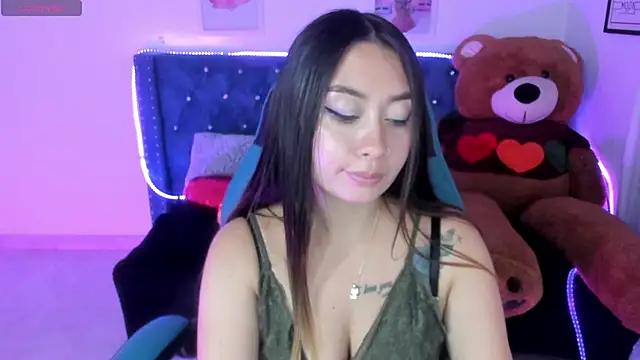 miss isabella m online show from February 17, 2025, 4:04 pm