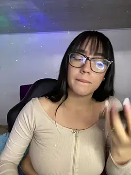 Snapshot of Melody_rousse_ chatting on February 26, 2025, 8:11 pm Melody rousse online show from February 26, 2025, 8:11 pm