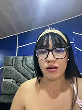 Snapshot of Melody_rousse_ chatting on March 17, 2025, 7:15 pm Melody rousse online show from March 17, 2025, 7:15 pm