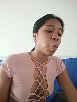 Zaira Rose  online show from May 24, 2026, 6:24 pm