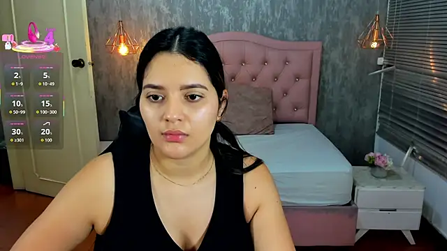 Snapshot of Hadley_ chatting on July 12, 2026, 2:02 am Hadley online show from July 12, 2026, 2:02 am