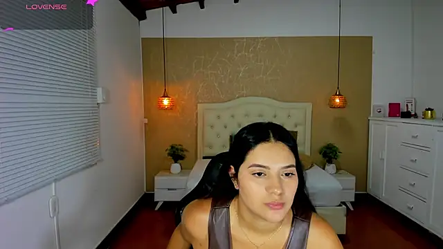 Snapshot of Hadley_ chatting on August 1, 2026, 3:06 am Hadley online show from August 1, 2026, 3:06 am
