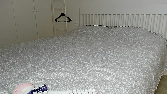 Snapshot of Hustle_Babyy chatting on February 11, 2025, 6:11 pm Hustle Babyy online show from February 11, 2025, 6:11 pm