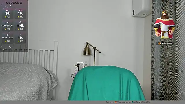 Snapshot of Hustle_Babyy chatting on September 11, 2025, 5:46 pm Hustle Babyy online show from September 11, 2025, 5:46 pm