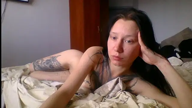 Snapshot of RussNocturnal chatting on November 2, 2025, 11:45 am RussNocturnal online show from November 2, 2025, 11:45 am