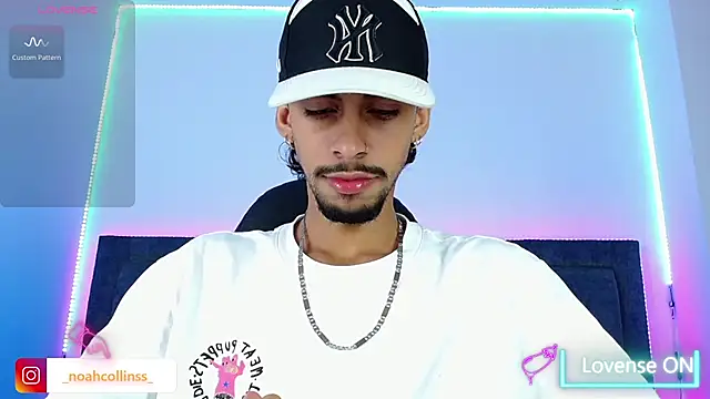 Snapshot of Sam_culhane chatting on March 12, 2025, 7:28 pm Sam culhane online show from March 12, 2025, 7:28 pm