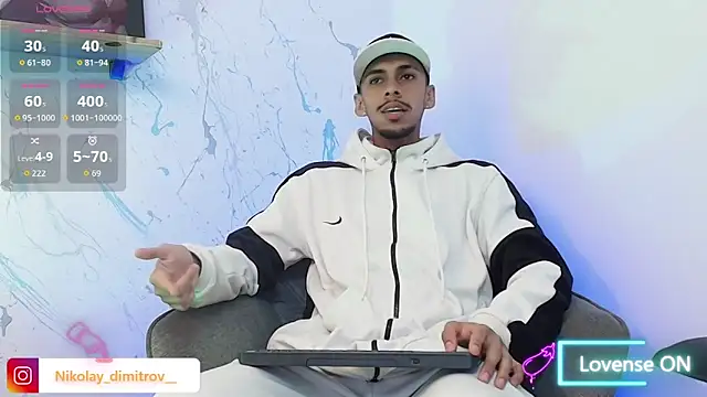 Snapshot of Sam_culhane chatting on November 11, 2025, 4:56 am Sam culhane online show from November 11, 2025, 4:56 am