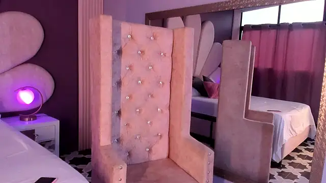 CandyLuxury   online show from February 18, 2025, 7:41 pm