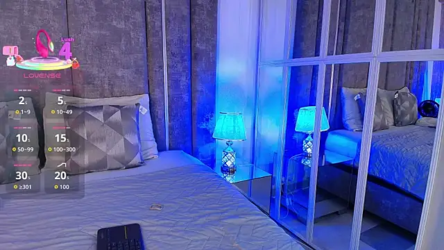 AliDiaz  online show from December 3, 2025, 7:01 pm