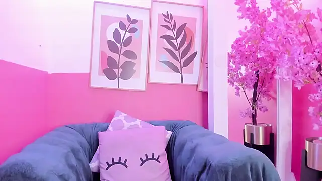 Evelyn smiith online show from January 30, 2025, 3:44 am