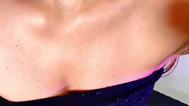 Snapshot of sharlott_miller chatting on February 9, 2025, 12:30 pm sharlott miller online show from February 9, 2025, 12:30 pm