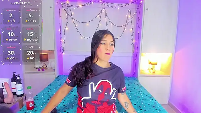 Snapshot of CandyyMaria chatting on November 4, 2025, 7:46 pm CandyyMaria online show from November 4, 2025, 7:46 pm