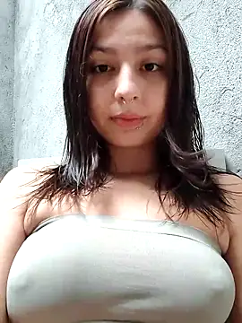 Maiden-Hot online show from April 27, 2026, 7:56 pm