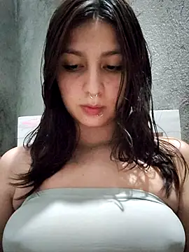 Maiden-Hot online show from May 27, 2026, 5:48 am