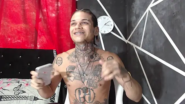 hot man05 online show from September 29, 2025, 4:01 pm