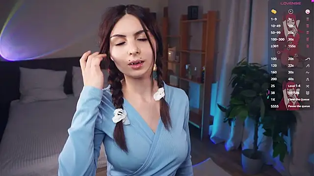 ErlinaBuoy online show from February 28, 2025, 5:26 pm