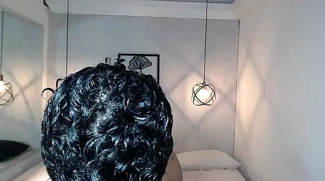 Liiamthompson online show from March 13, 2025, 2:55 pm