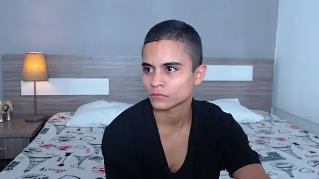 Liiamthompson online show from October 4, 2025, 12:58 pm