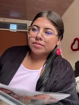 Snapshot of viccky_vick chatting on March 11, 2025, 5:13 pm viccky vick online show from March 11, 2025, 5:13 pm