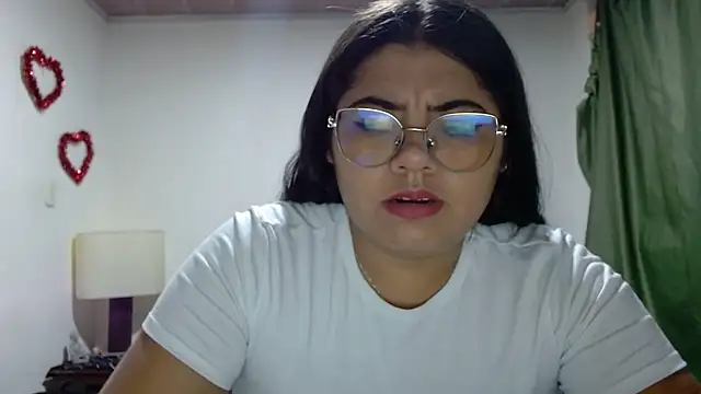 Snapshot of viccky_vick chatting on September 24, 2025, 3:43 am viccky vick online show from September 24, 2025, 3:43 am