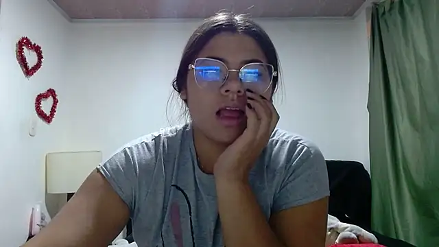 Snapshot of viccky_vick chatting on October 2, 2025, 3:46 am viccky vick online show from October 2, 2025, 3:46 am