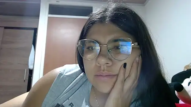 Snapshot of viccky_vick chatting on October 13, 2025, 3:39 am viccky vick online show from October 13, 2025, 3:39 am