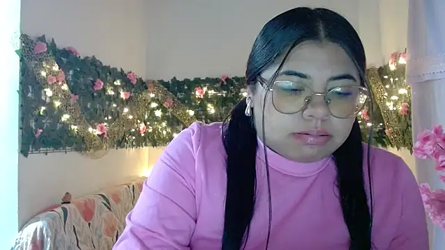 Snapshot of viccky_vick chatting on November 29, 2025, 8:50 am viccky vick online show from November 29, 2025, 8:50 am