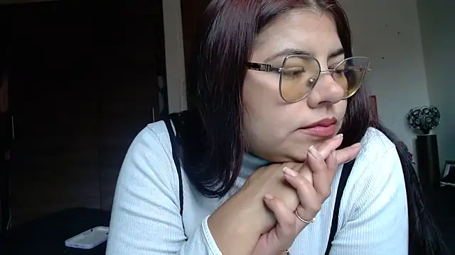 Snapshot of viccky_vick chatting on February 15, 2026, 5:31 pm viccky vick online show from February 15, 2026, 5:31 pm