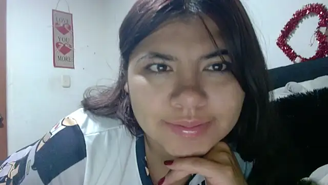 Snapshot of viccky_vick chatting on March 6, 2026, 12:23 pm viccky vick online show from March 6, 2026, 12:23 pm