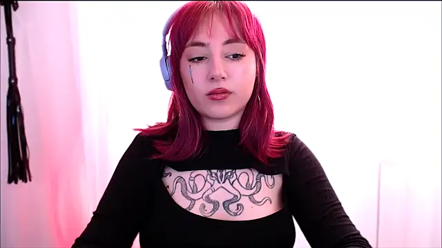 purplewitch online show from March 18, 2026, 2:15 am