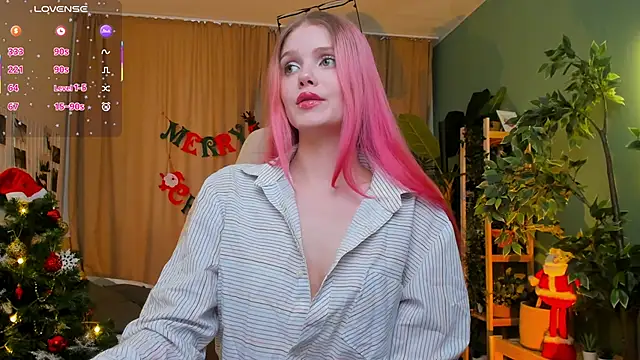 Gretchen Mol online show from December 20, 2025, 7:37 am