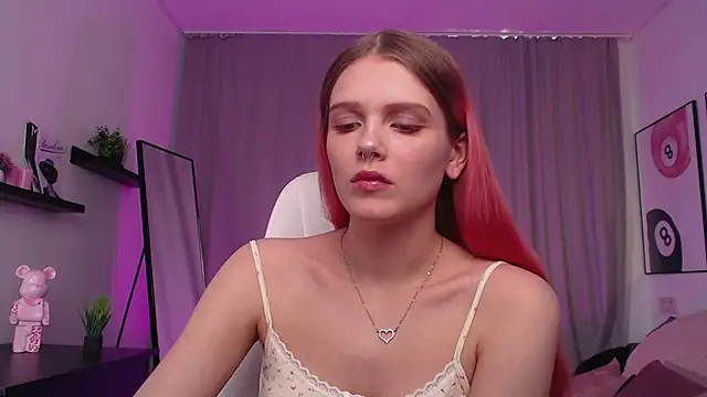 Gretchen Mol online show from March 7, 2026, 7:38 am