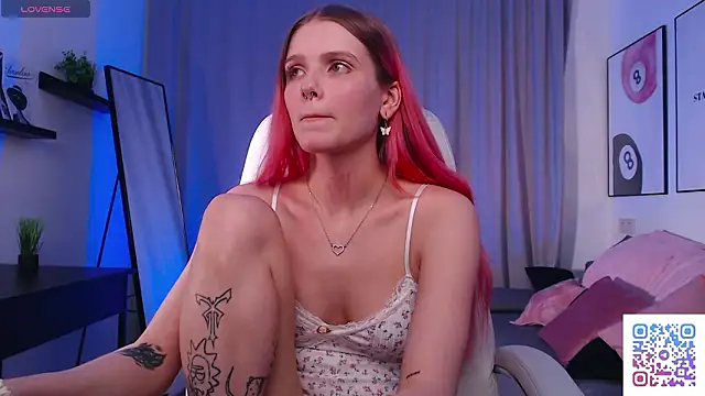 Gretchen Mol online show from March 8, 2026, 7:34 am