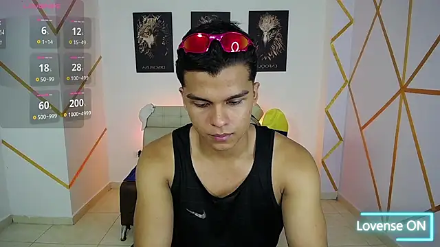 Snapshot of Dwayne_Brown chatting on February 24, 2025, 7:52 pm Dwayne Brown online show from February 24, 2025, 7:52 pm