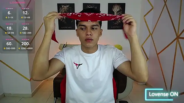 Snapshot of Dwayne_Brown chatting on March 1, 2025, 2:23 pm Dwayne Brown online show from March 1, 2025, 2:23 pm