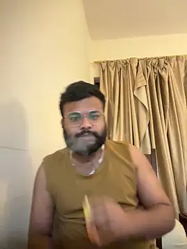 SoloChill online show from April 29, 2026, 10:49 pm