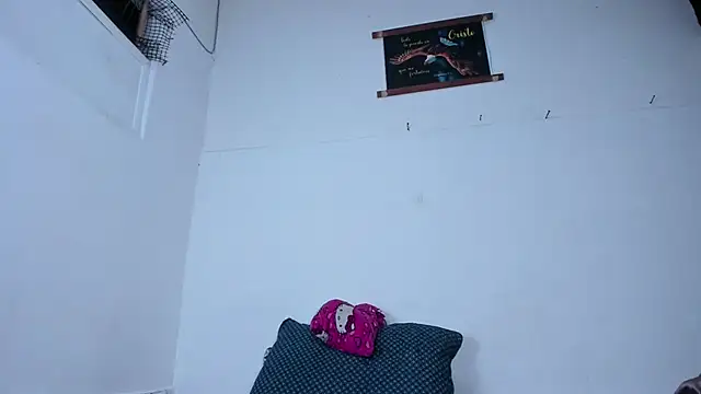 brigitho5 online show from March 18, 2025, 2:04 am