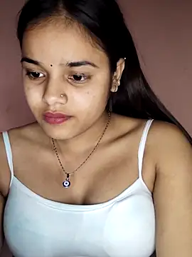 Snapshot of RAYI_123 chatting on March 2, 2025, 5:04 pm RAYI 123 online show from March 2, 2025, 5:04 pm