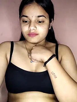 Snapshot of RAYI_123 chatting on March 8, 2025, 5:43 pm RAYI 123 online show from March 8, 2025, 5:43 pm