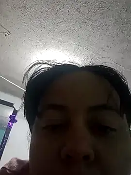 Snapshot of alexandraluv chatting on October 3, 2025, 7:33 pm alexandraluv online show from October 3, 2025, 7:33 pm