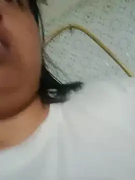 Snapshot of alexandraluv chatting on October 10, 2025, 10:20 pm alexandraluv online show from October 10, 2025, 10:20 pm