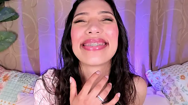 Snapshot of Miss_veronicaa2 chatting on June 9, 2026, 1:34 pm Miss veronicaa2 online show from June 9, 2026, 1:34 pm