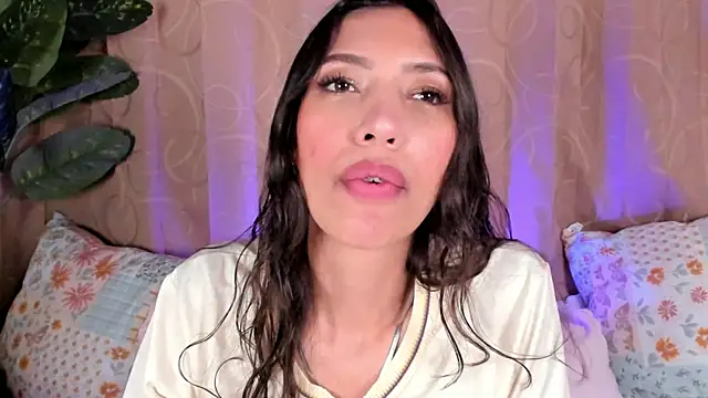 Snapshot of Miss_veronicaa2 chatting on June 19, 2026, 1:59 pm Miss veronicaa2 online show from June 19, 2026, 1:59 pm