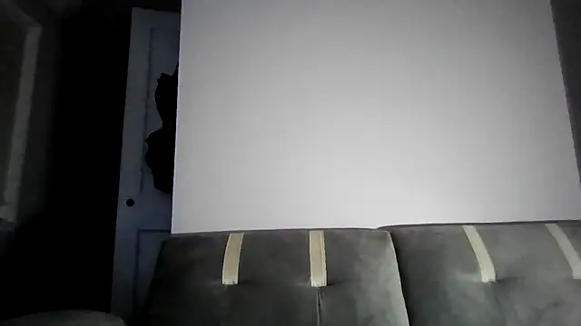 cruz815 online show from October 19, 2025, 2:23 am