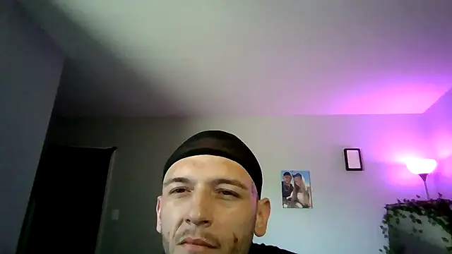 cruz815 online show from June 21, 2026, 3:25 pm